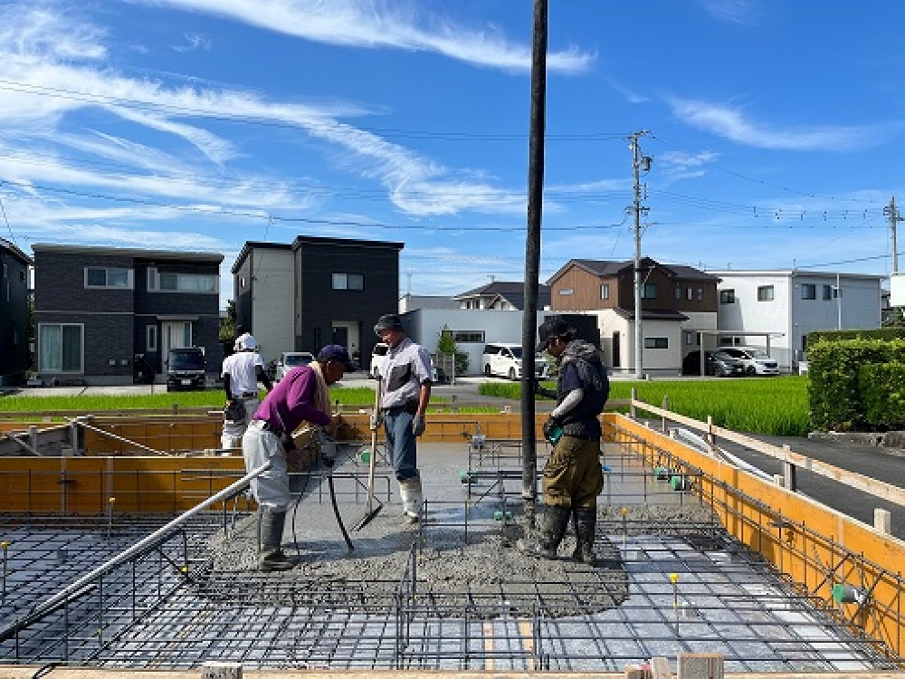 焼津市小土N様邸スラブコンクリート打設